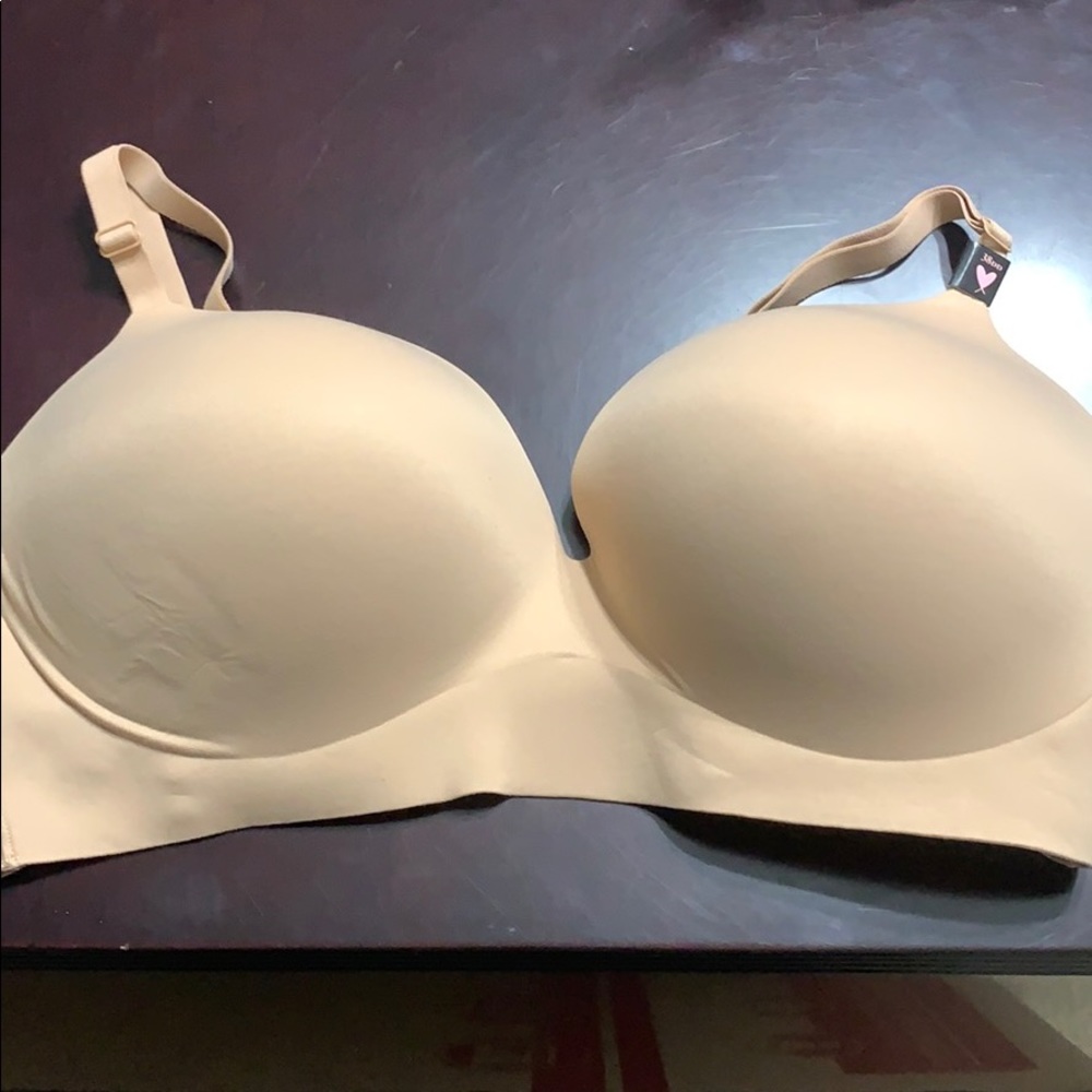 NWT VS wireless push-up in nude. 38DD